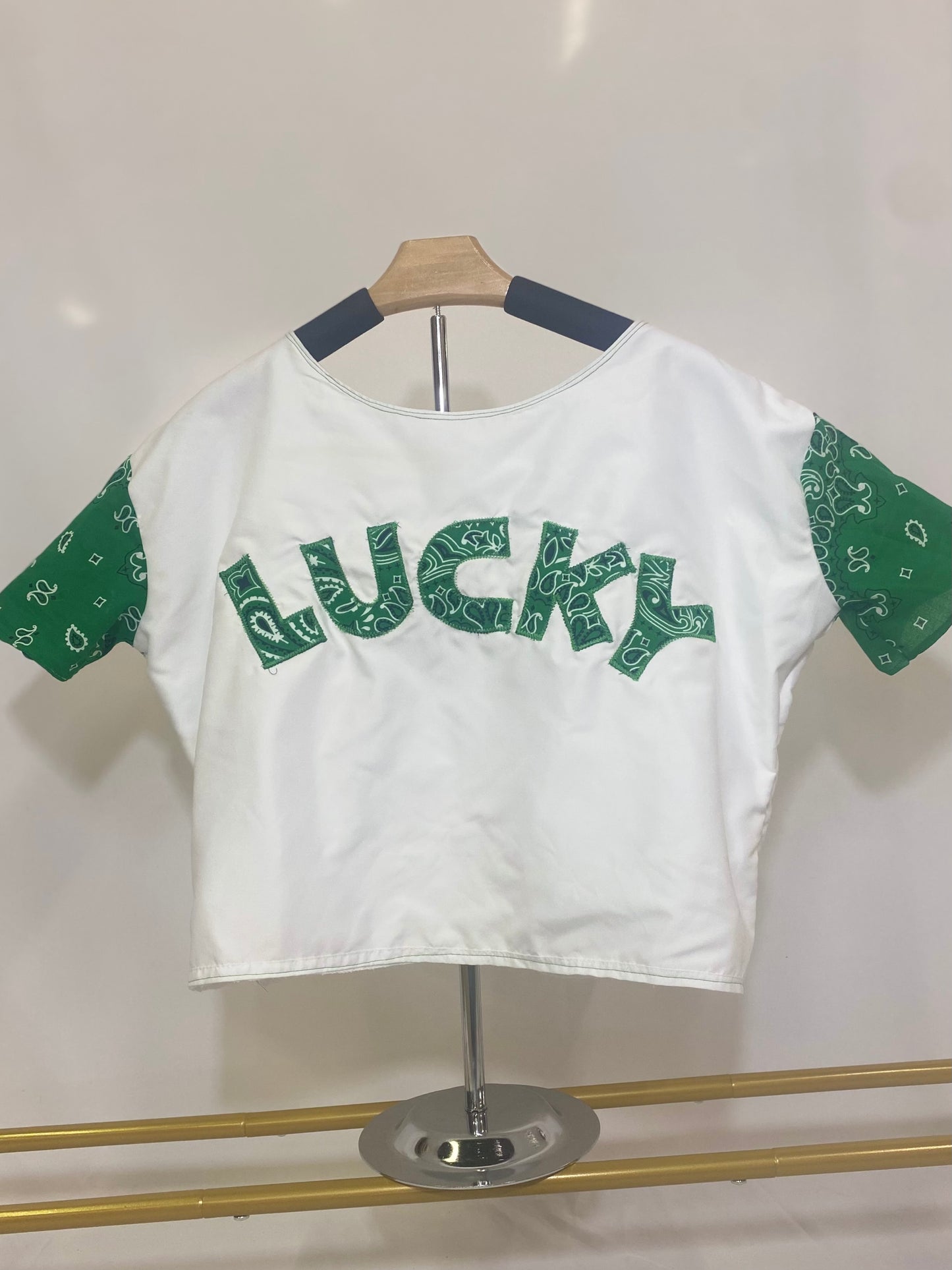 LUCKY TEE